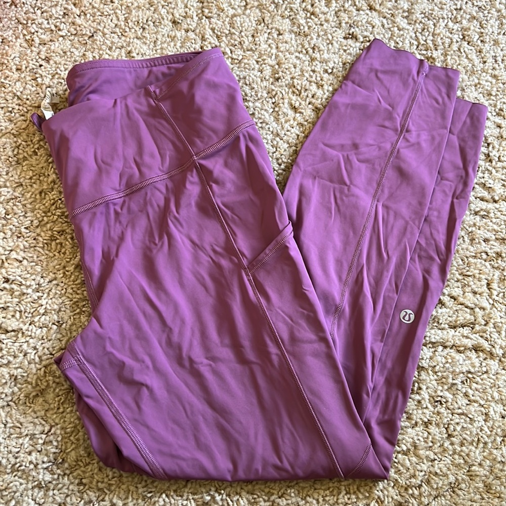 Purple Women’s Lululemon Purple High Waisted Leggings Size 10